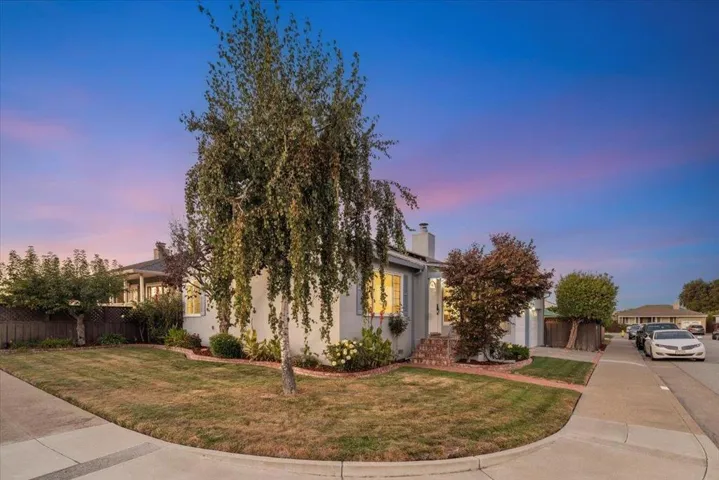 77 Antioch Drive, San Mateo, California 94403