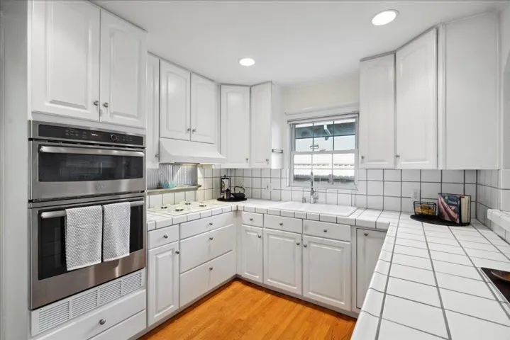 77 Antioch Drive, San Mateo, California 94403