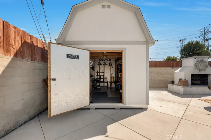 9620 Crebs Avenue, Northridge, California 91324