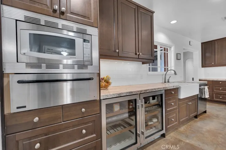 9620 Crebs Avenue, Northridge, California 91324
