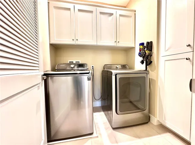 104 Della, Irvine, California 92602