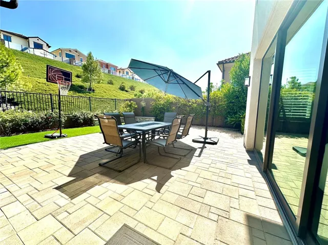 104 Della, Irvine, California 92602