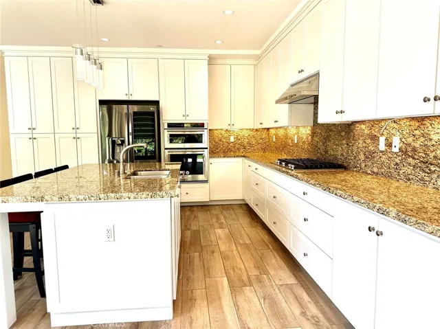 104 Della, Irvine, California 92602
