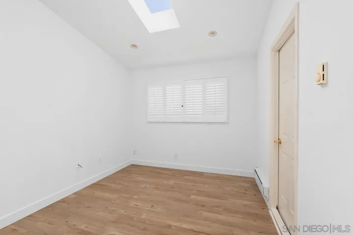 8967 Caminito Fresco, La Jolla, California 92037