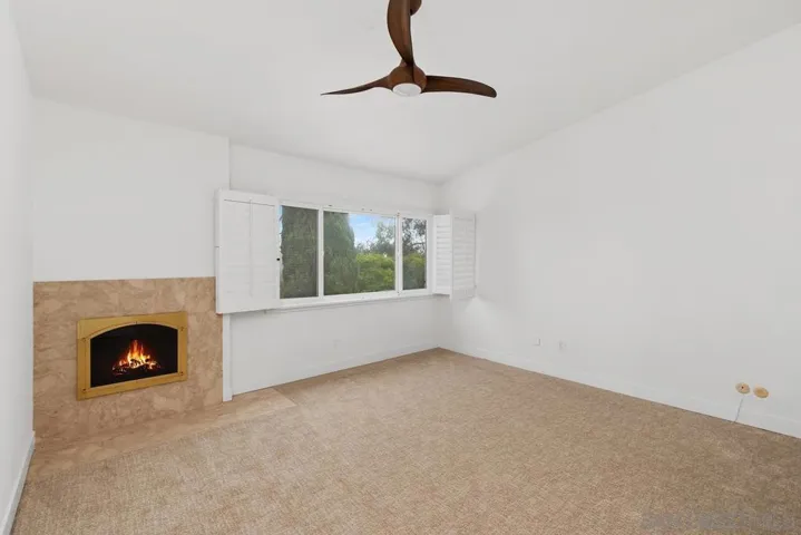 8967 Caminito Fresco, La Jolla, California 92037
