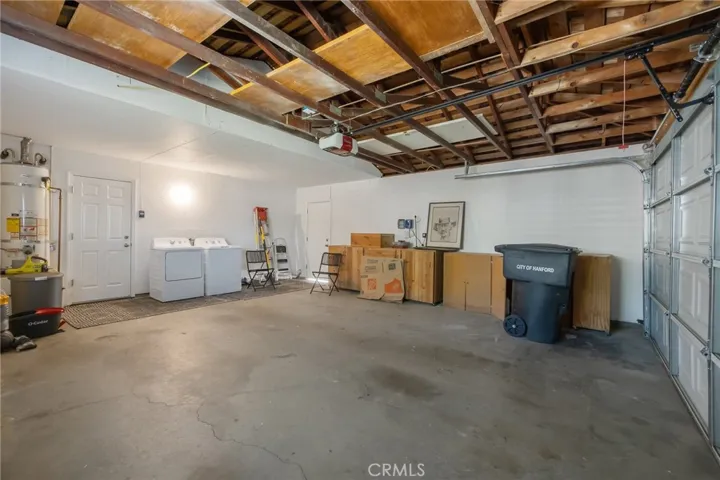 1401 Elaine Drive, Hanford, California 93230