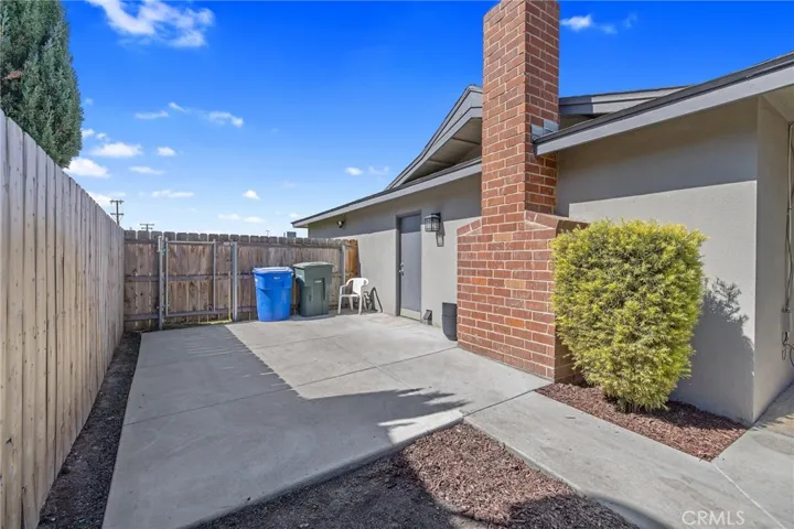 1401 Elaine Drive, Hanford, California 93230