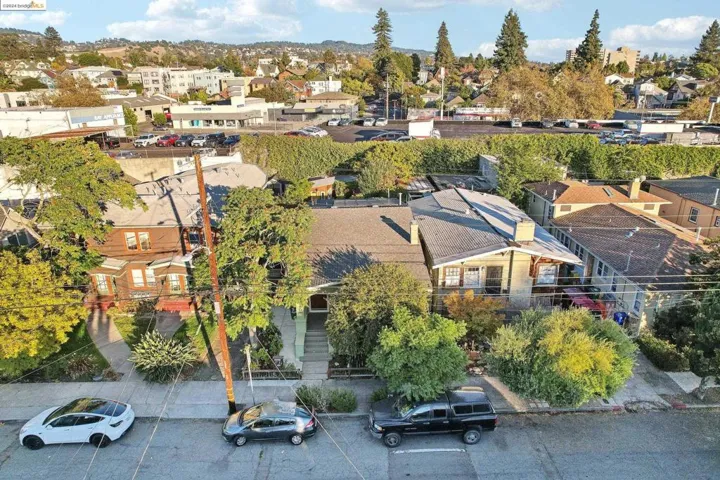 4160 Emerald St, Oakland, California 94609