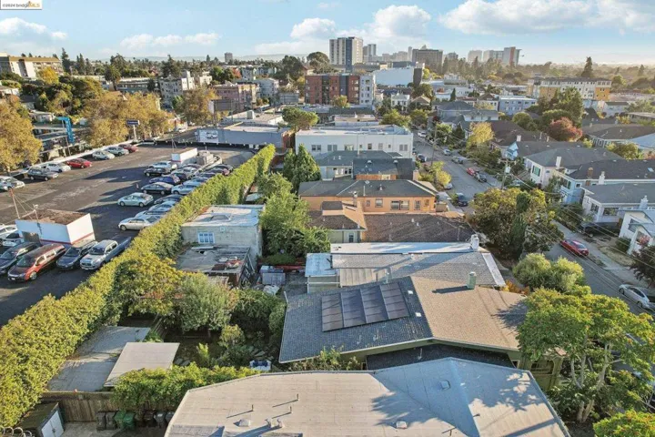 4160 Emerald St, Oakland, California 94609