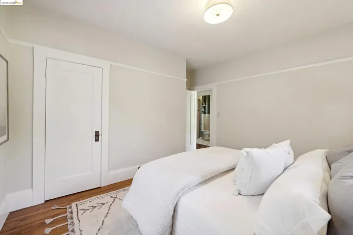 4160 Emerald St, Oakland, California 94609