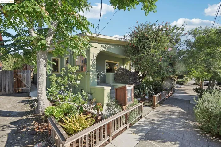 4160 Emerald St, Oakland, California 94609