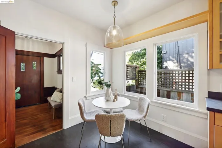 4160 Emerald St, Oakland, California 94609