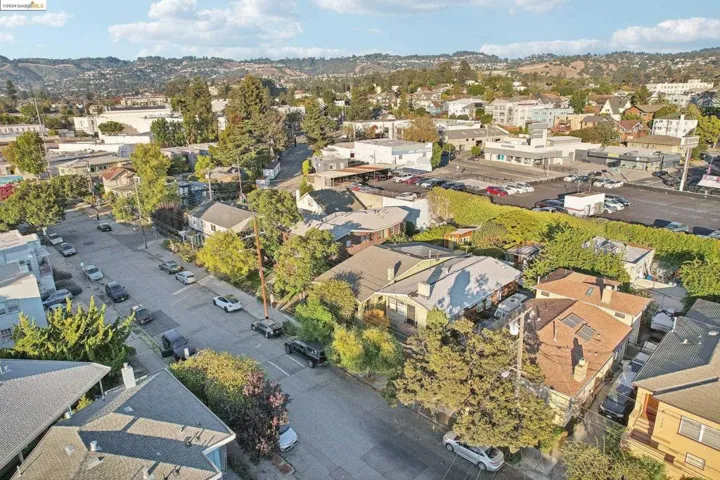 4160 Emerald St, Oakland, California 94609