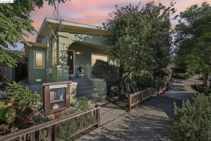 4160 Emerald St, Oakland, California 94609