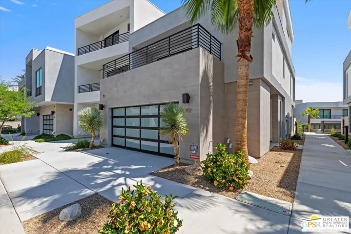 912 Galaxy Drive, Palm Springs, California 92264