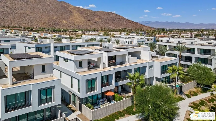912 Galaxy Drive, Palm Springs, California 92264
