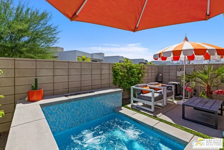 912 Galaxy Drive, Palm Springs, California 92264