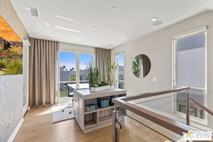 912 Galaxy Drive, Palm Springs, California 92264