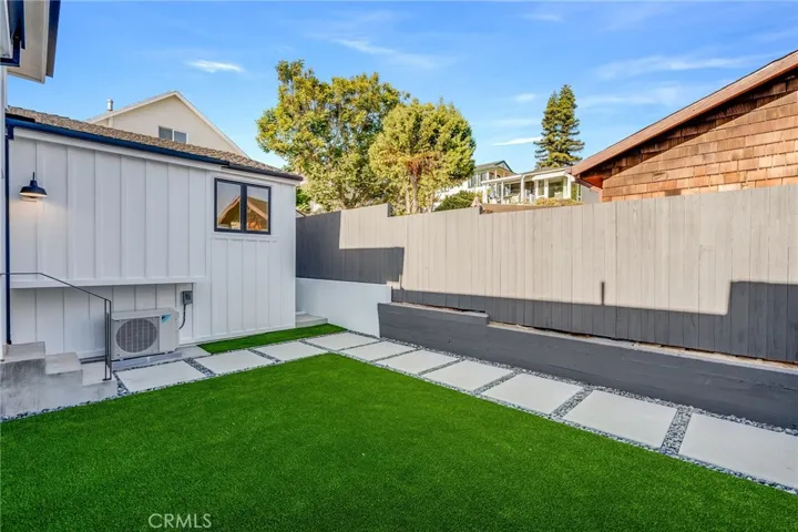 540 Park Avenue, Laguna Beach, California 92651