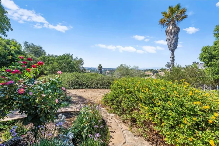 3550 Canonita Drive, Fallbrook, California 92028