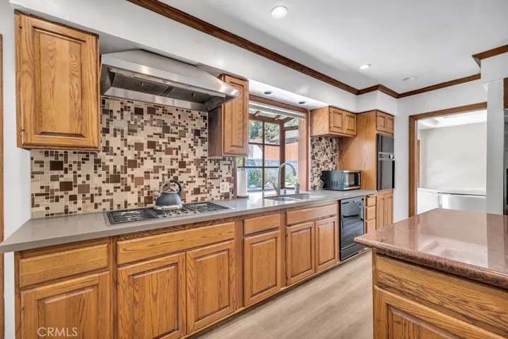 5317 Lubao Avenue, Woodland Hills, California 91364