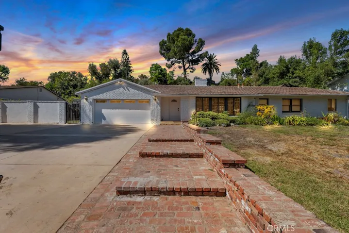 5317 Lubao Avenue, Woodland Hills, California 91364