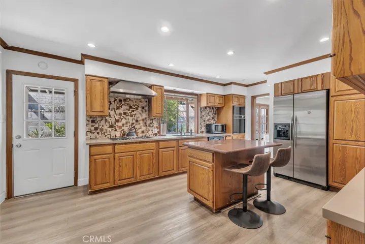 5317 Lubao Avenue, Woodland Hills, California 91364