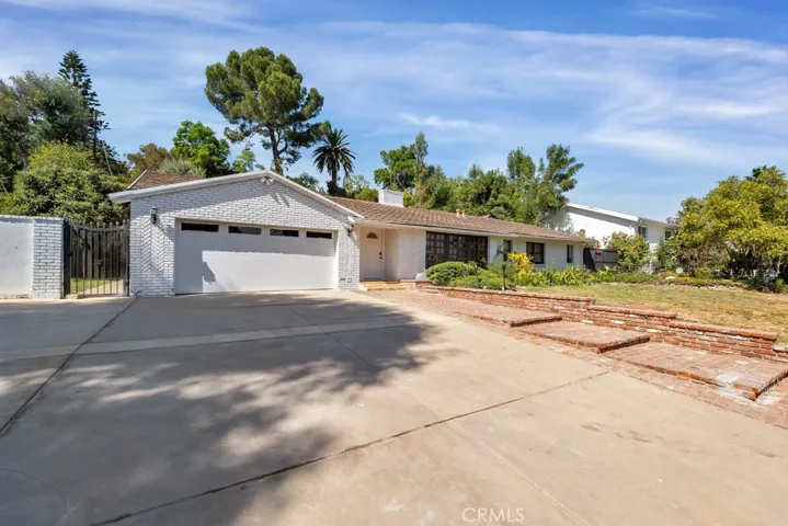 5317 Lubao Avenue, Woodland Hills, California 91364