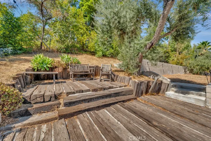 5317 Lubao Avenue, Woodland Hills, California 91364