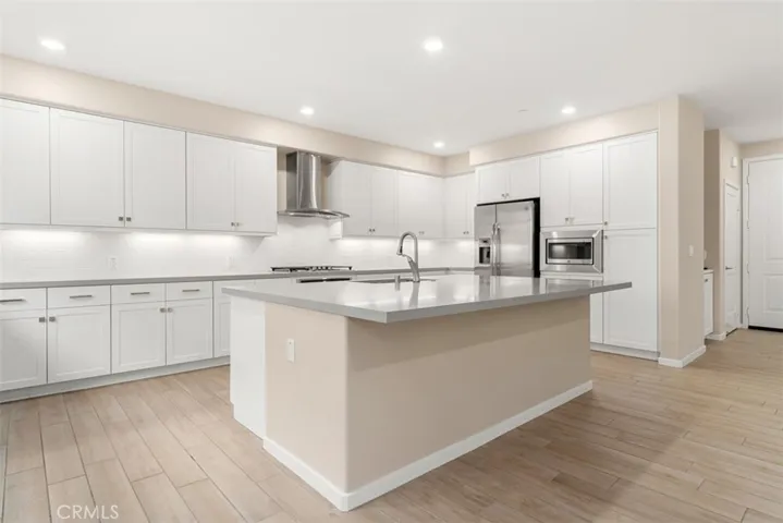 136 Tribeca, Irvine, California 92612