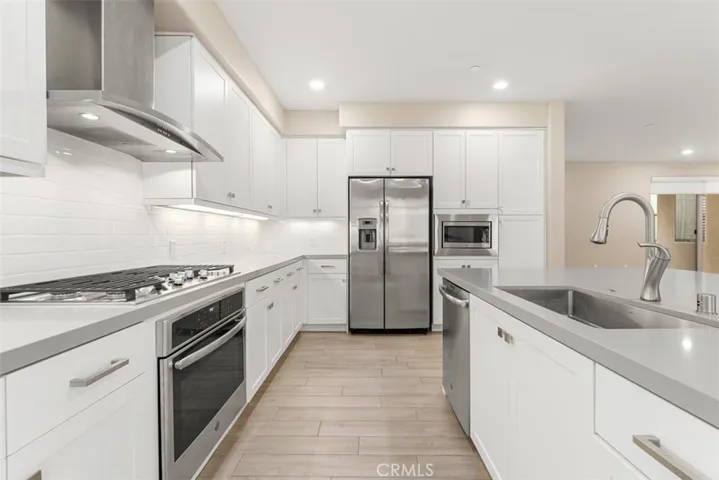 136 Tribeca, Irvine, California 92612