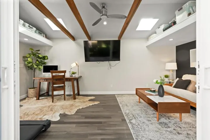 1104 Sanchez Avenue, Burlingame, California 94010