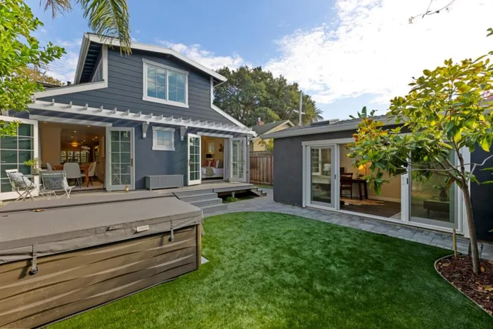 1104 Sanchez Avenue, Burlingame, California 94010