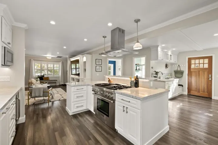 1104 Sanchez Avenue, Burlingame, California 94010