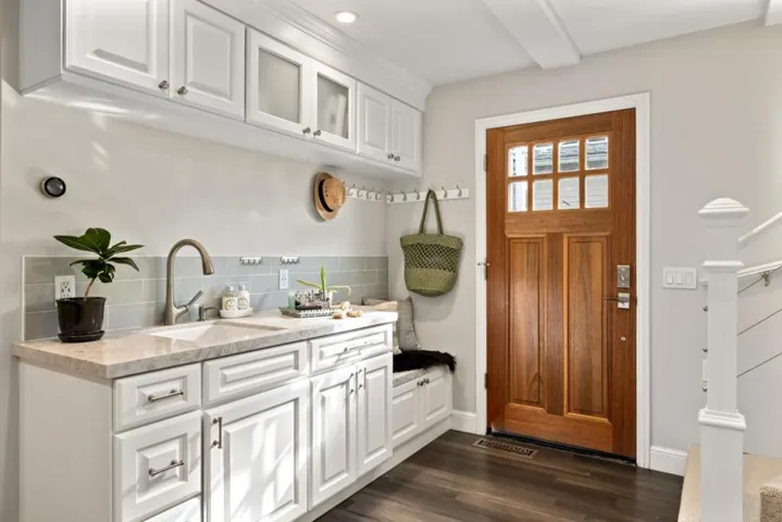 1104 Sanchez Avenue, Burlingame, California 94010