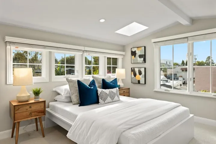 1104 Sanchez Avenue, Burlingame, California 94010