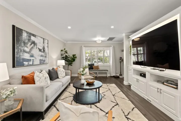 1104 Sanchez Avenue, Burlingame, California 94010