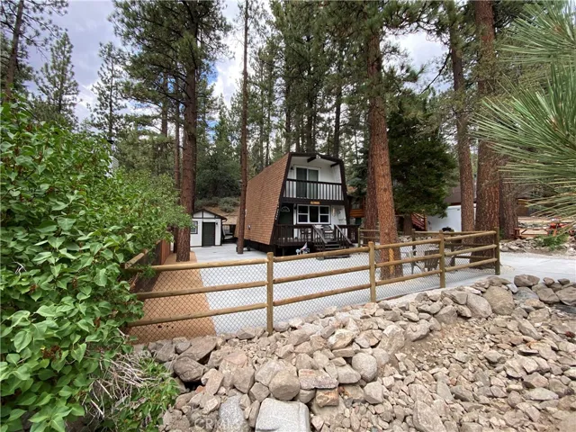 39260 Mohawk Drive, Fawnskin, California 92333