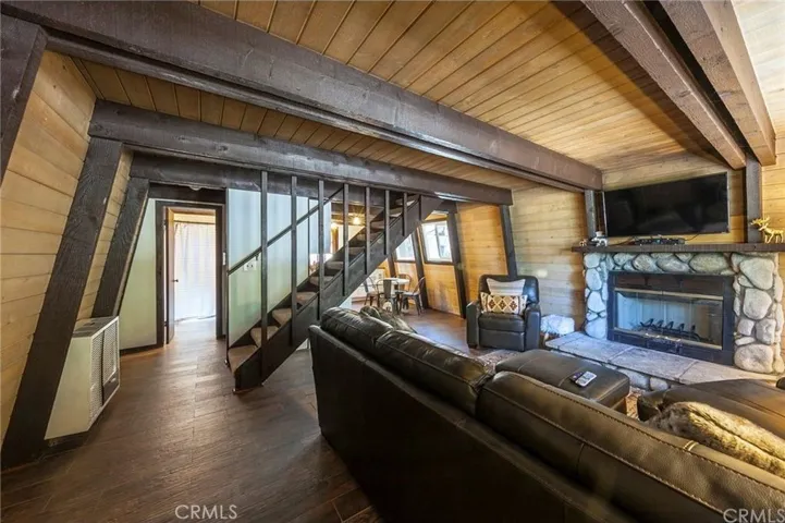 39260 Mohawk Drive, Fawnskin, California 92333