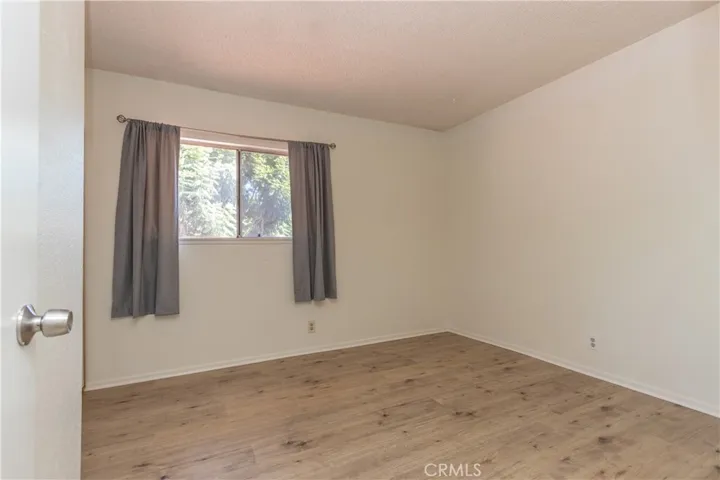 Second bedroom.