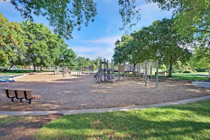5407 Evelyn Way, Livermore, California 94550
