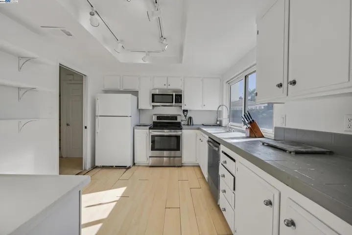 5407 Evelyn Way, Livermore, California 94550