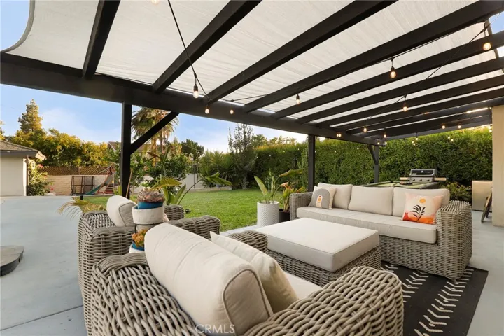 18942 Lassen Street, Northridge, California 91324