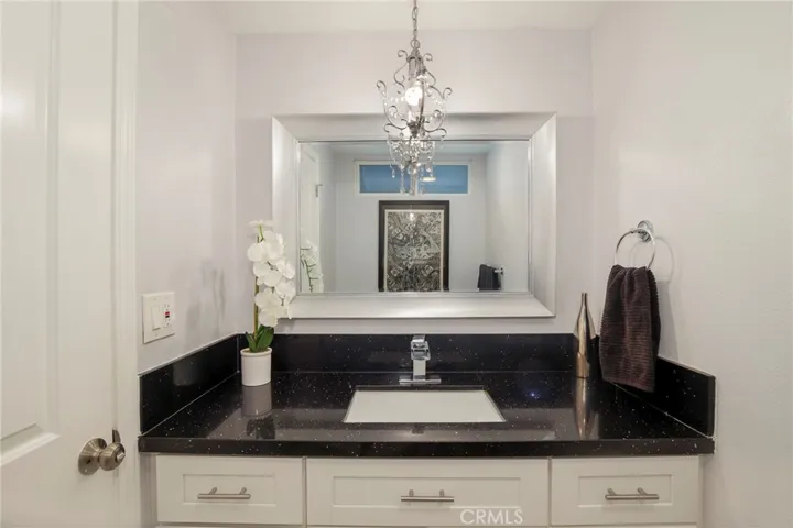 18942 Lassen Street, Northridge, California 91324
