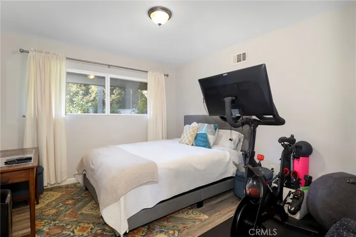 18942 Lassen Street, Northridge, California 91324