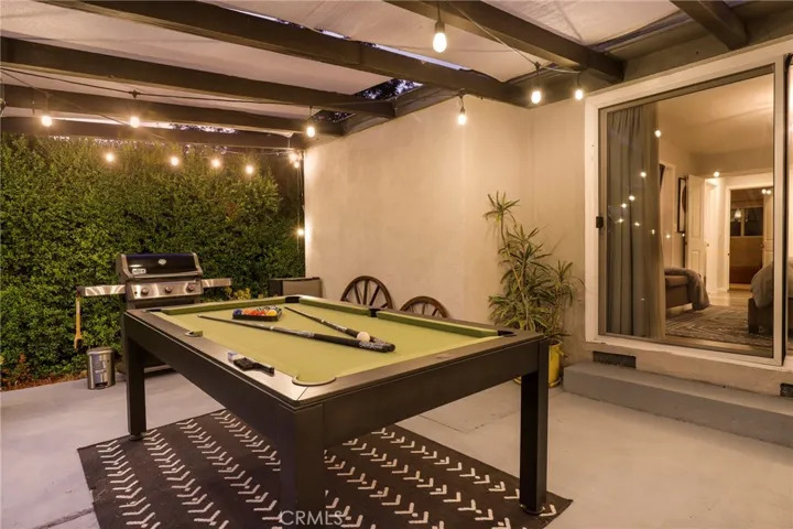 18942 Lassen Street, Northridge, California 91324