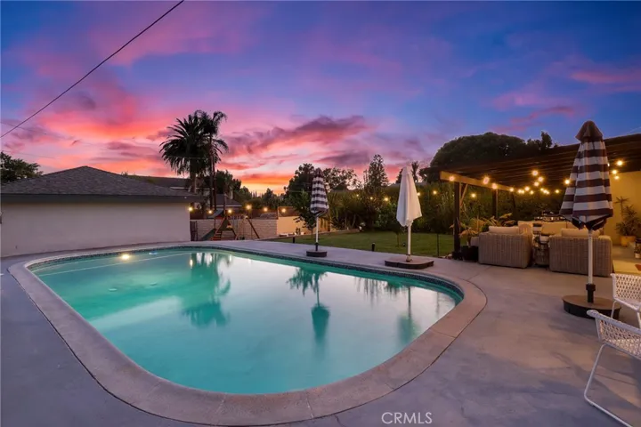 18942 Lassen Street, Northridge, California 91324