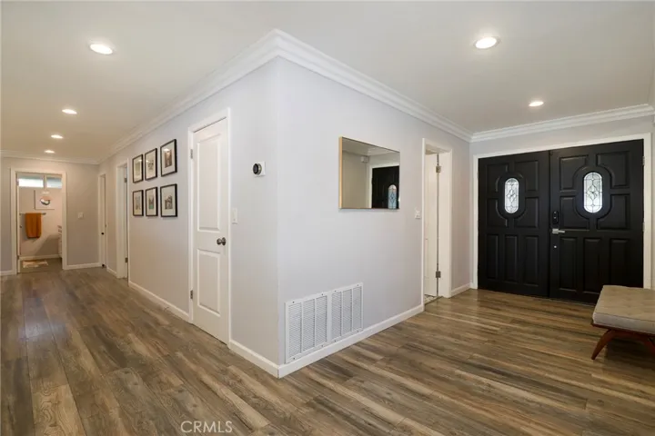 18942 Lassen Street, Northridge, California 91324