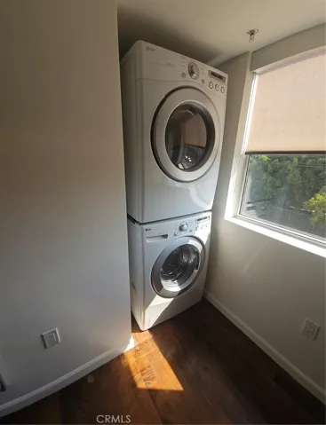 5806 Waring Avenue 15, Los Angeles, California 90038