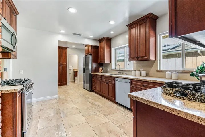 430 N Treanor Avenue, Glendora, California 91741